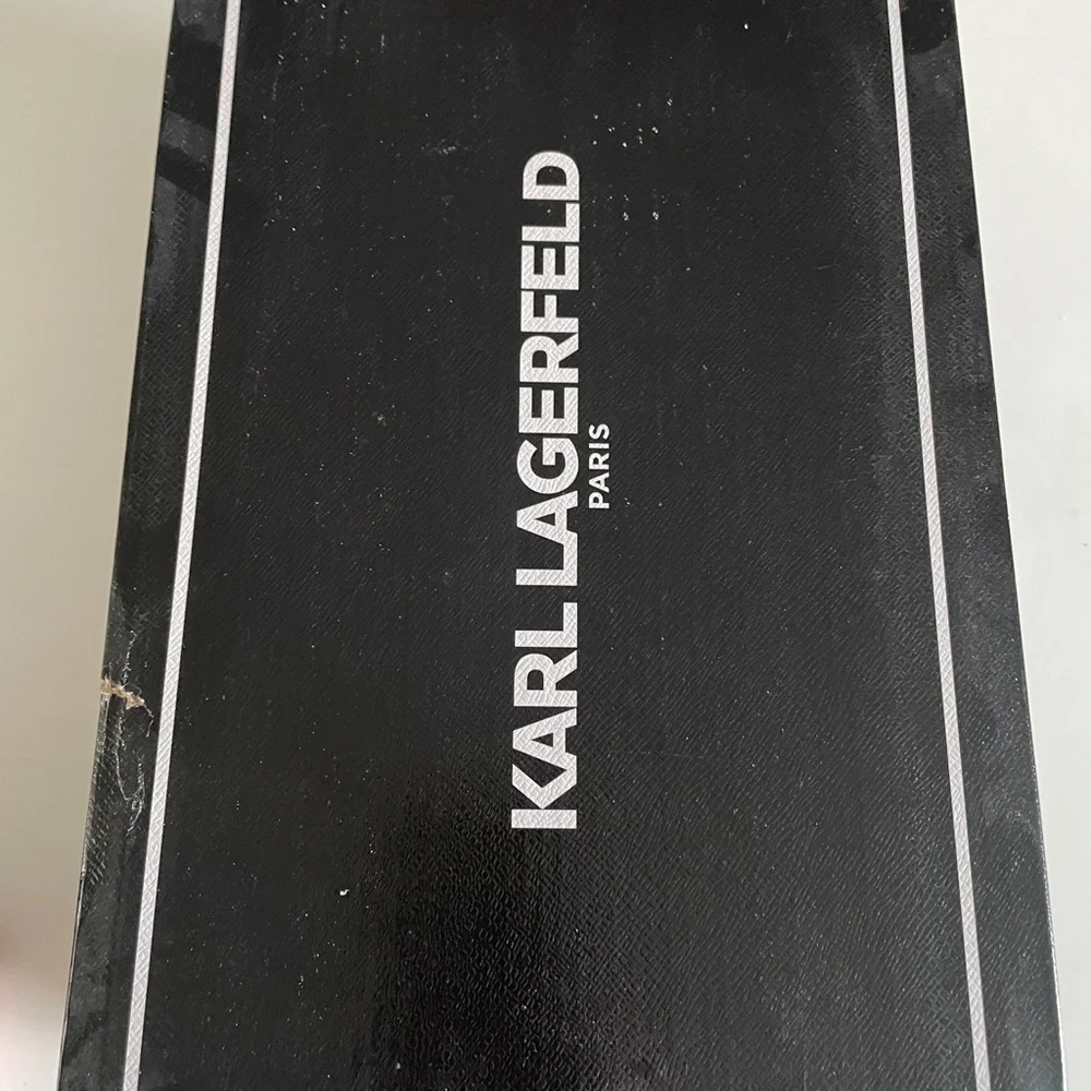 Karl Lagerfeld Black Sneakers with Heart and Cat Accents - Picture 8 of 9